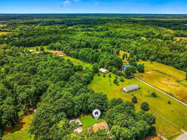 6630 Hunt Road, Pleasant Garden, NC 27313