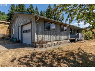 92433 Ward Creek Ln, Myrtle Point, OR 97458