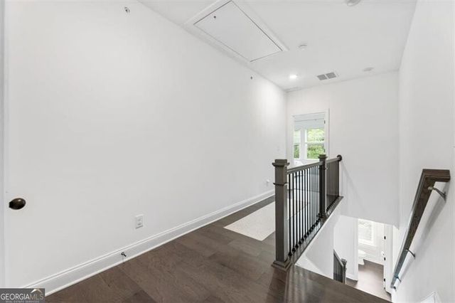 6579 Beacon Drive 327, Atlanta, GA 30328