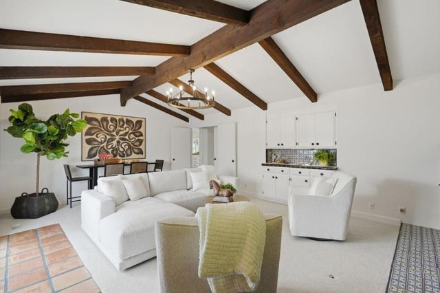 152 Vi­a De Tesoros, Los Gatos, CA 95032