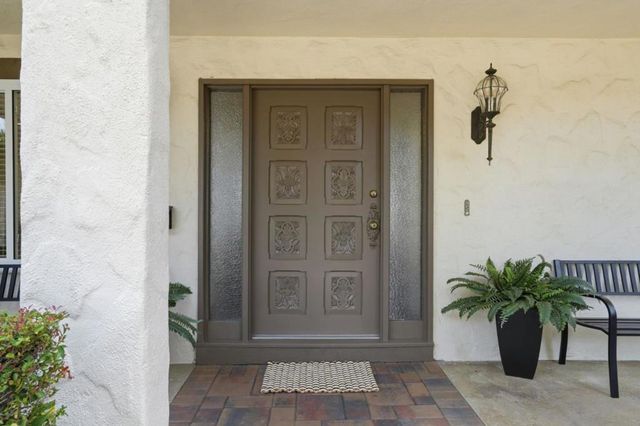 152 Vi­a De Tesoros, Los Gatos, CA 95032