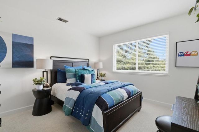 152 Vi­a De Tesoros, Los Gatos, CA 95032