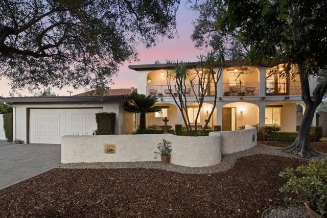152 Vi­a De Tesoros, Los Gatos, CA 95032