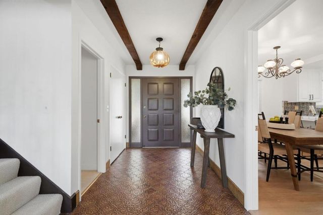 152 Vi­a De Tesoros, Los Gatos, CA 95032