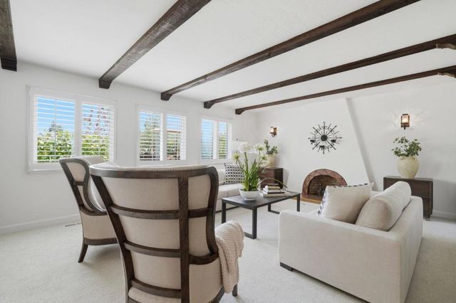 152 Vi­a De Tesoros, Los Gatos, CA 95032