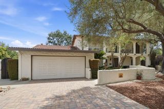 152 Vi­a De Tesoros, Los Gatos, CA 95032