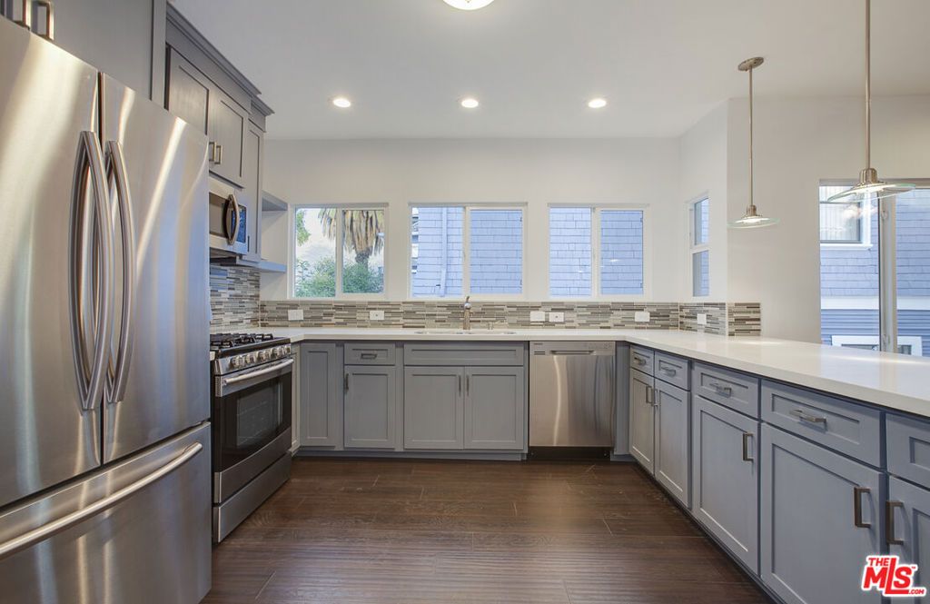 2765 W 8th Street, Los Angeles, CA 90005 — photo 5