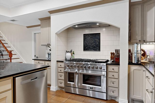 2806 Sausalito Drive, Carrollton, TX 75007