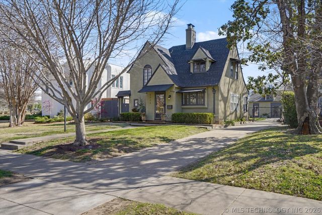 1123 S Owasso Avenue, Tulsa, OK 74120