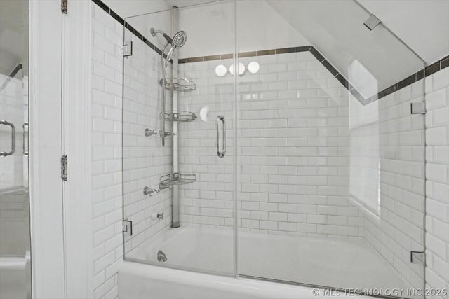 1123 S Owasso Avenue, Tulsa, OK 74120