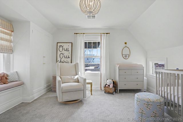 1123 S Owasso Avenue, Tulsa, OK 74120