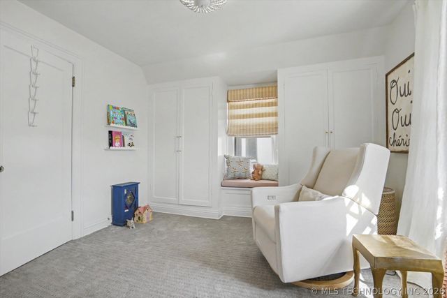 1123 S Owasso Avenue, Tulsa, OK 74120