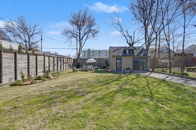 1123 S Owasso Avenue, Tulsa, OK 74120