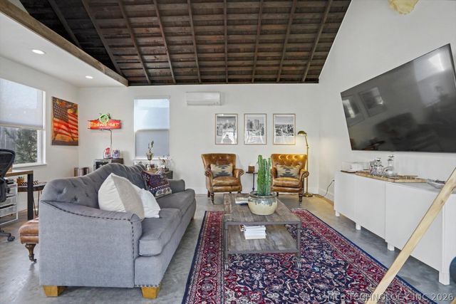 1123 S Owasso Avenue, Tulsa, OK 74120