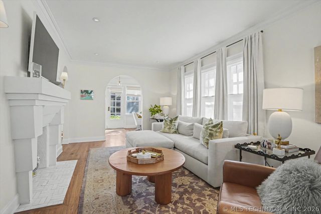 1123 S Owasso Avenue, Tulsa, OK 74120