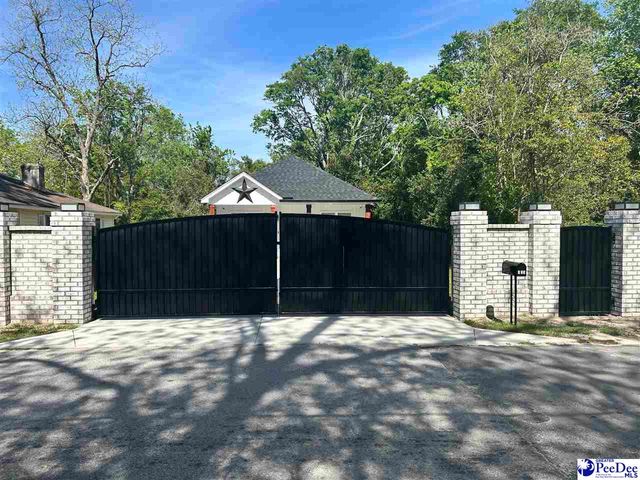 405 2nd St, Darlington, SC 29532