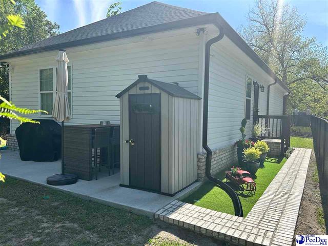 405 2nd St, Darlington, SC 29532