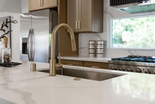 2275 Ivy Road, Oceanside, CA 92054