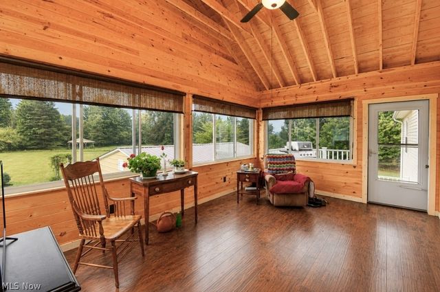 5566 River Road, Madison, OH 44057
