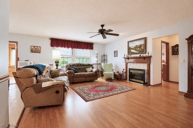5566 River Road, Madison, OH 44057