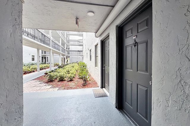 1900 N Congress Avenue 105, West Palm Beach, FL 33401