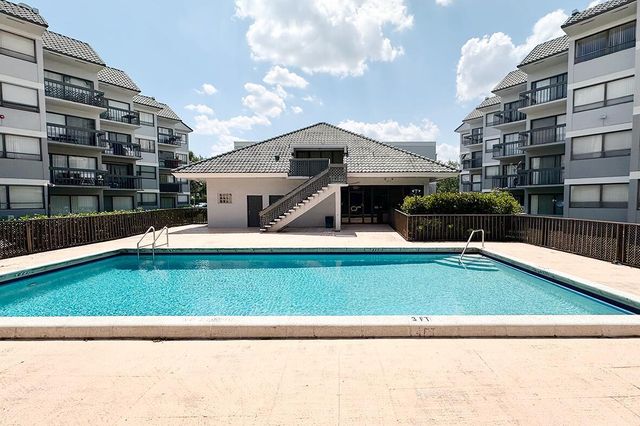 1900 N Congress Avenue 105, West Palm Beach, FL 33401