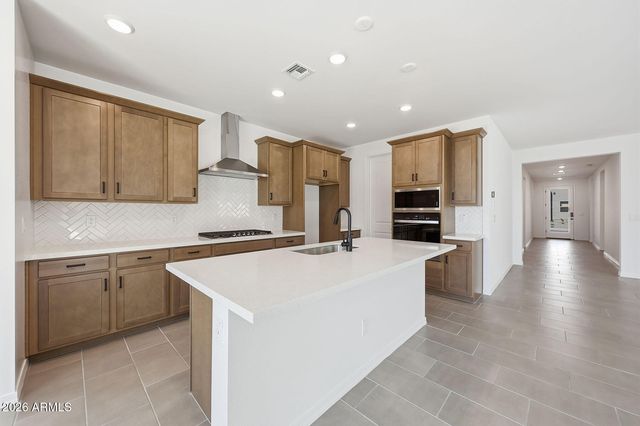 24189 W RAYMOND Street, Buckeye, AZ 85326