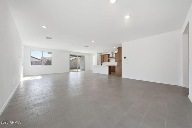 24189 W RAYMOND Street, Buckeye, AZ 85326