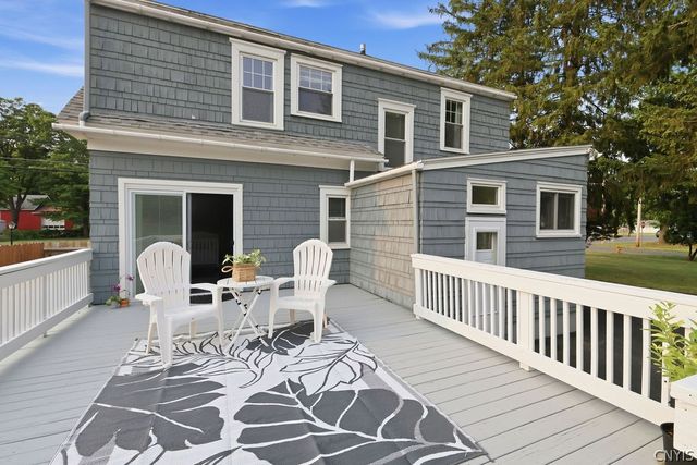 5280 West Taft Road, Clay, NY 13212
