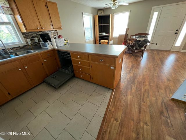 109 Ashley Lane, Beaufort, NC 28516