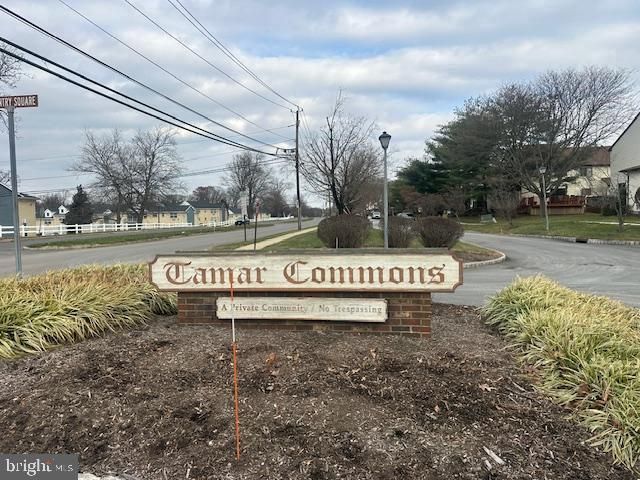 2 DEVONSHIRE CT, Trenton, NJ 08628