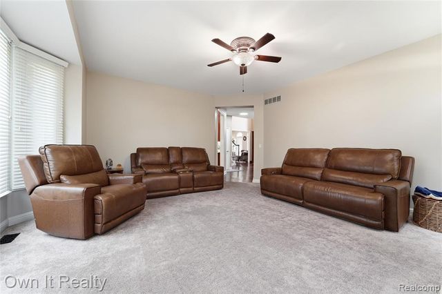 48280 Gladstone Road, Canton, MI 48188
