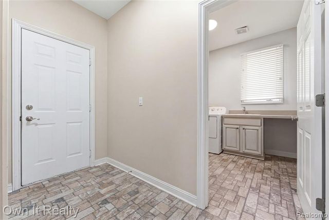 48280 Gladstone Road, Canton, MI 48188