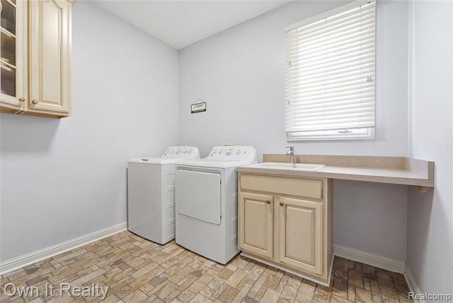 48280 Gladstone Road, Canton, MI 48188