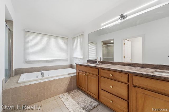 48280 Gladstone Road, Canton, MI 48188