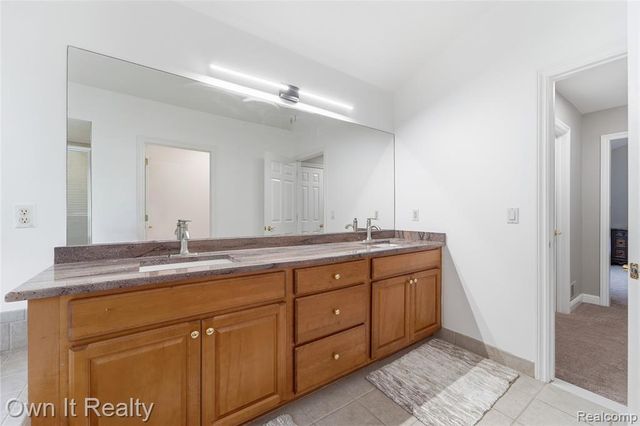 48280 Gladstone Road, Canton, MI 48188
