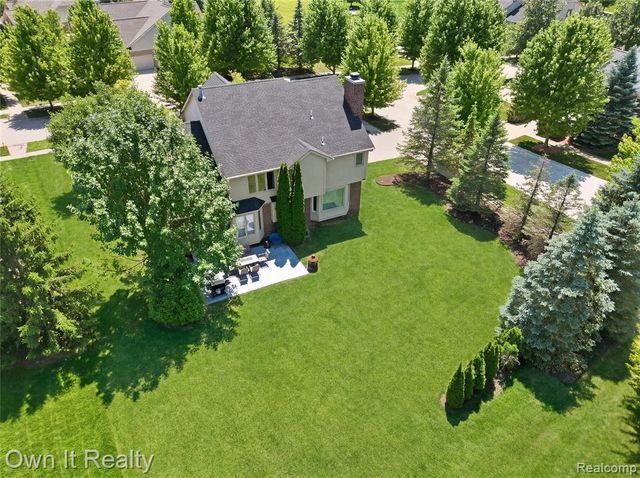 48280 Gladstone Road, Canton, MI 48188