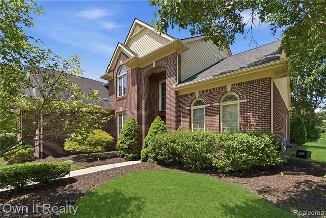 48280 Gladstone Road, Canton, MI 48188