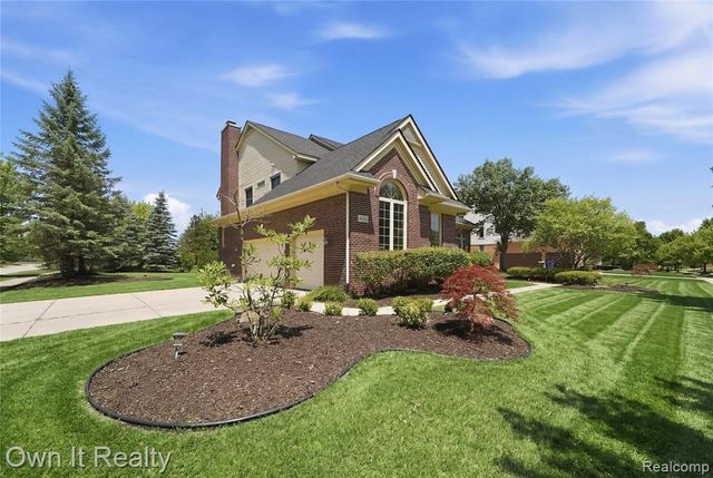 48280 Gladstone Road, Canton, MI 48188