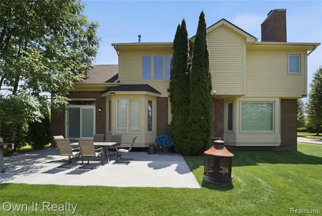 48280 Gladstone Road, Canton, MI 48188