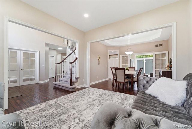 48280 Gladstone Road, Canton, MI 48188
