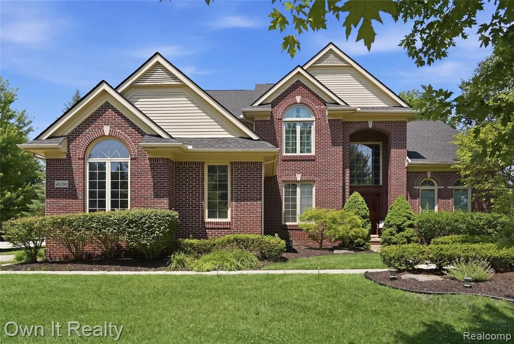 48280 Gladstone Road, Canton, MI 48188