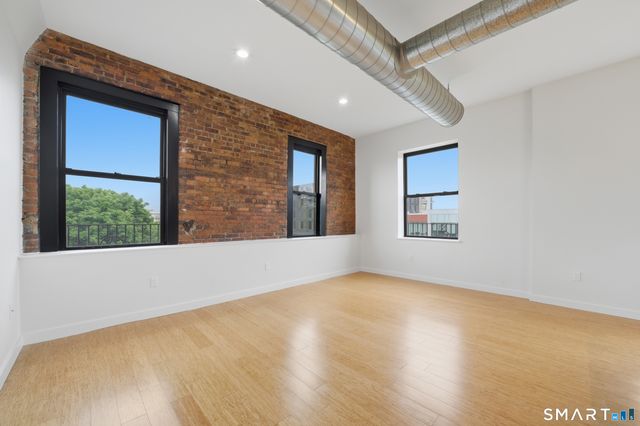 881 Lafayette Boulevard 5H, Bridgeport, CT 06604