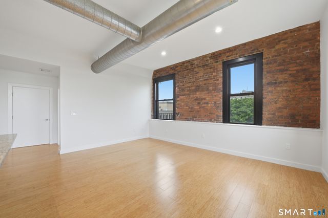 881 Lafayette Boulevard 5H, Bridgeport, CT 06604