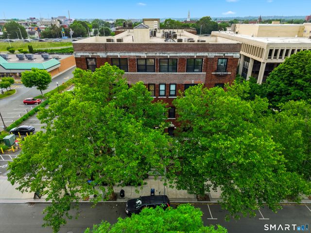 881 Lafayette Boulevard 5H, Bridgeport, CT 06604