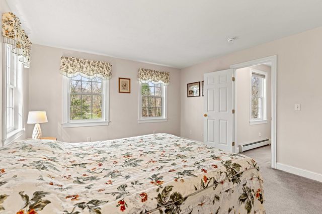 7 Lindon Drive, Brentwood, NH 03833