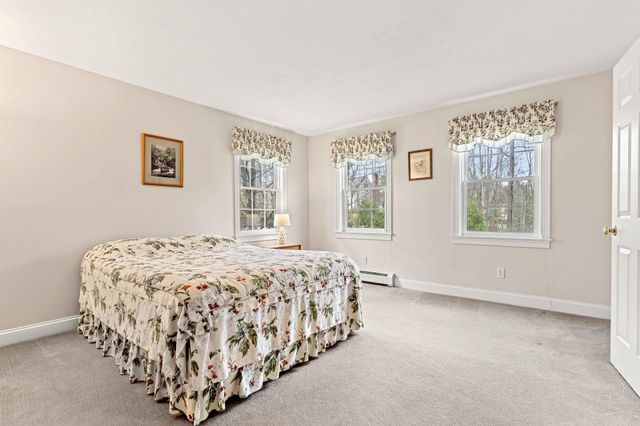 7 Lindon Drive, Brentwood, NH 03833