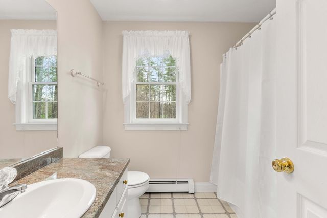 7 Lindon Drive, Brentwood, NH 03833