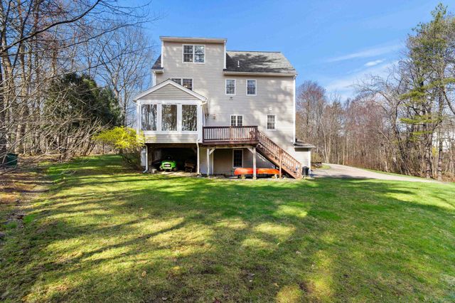 7 Lindon Drive, Brentwood, NH 03833