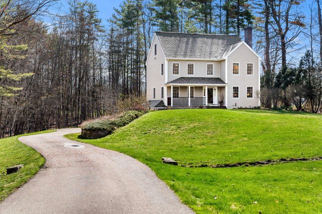 7 Lindon Drive, Brentwood, NH 03833